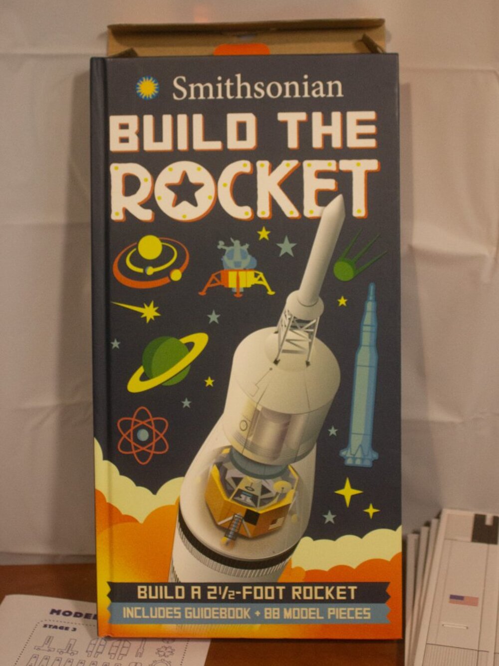Smithsonian Build the Rocket Kit by Ian Graham